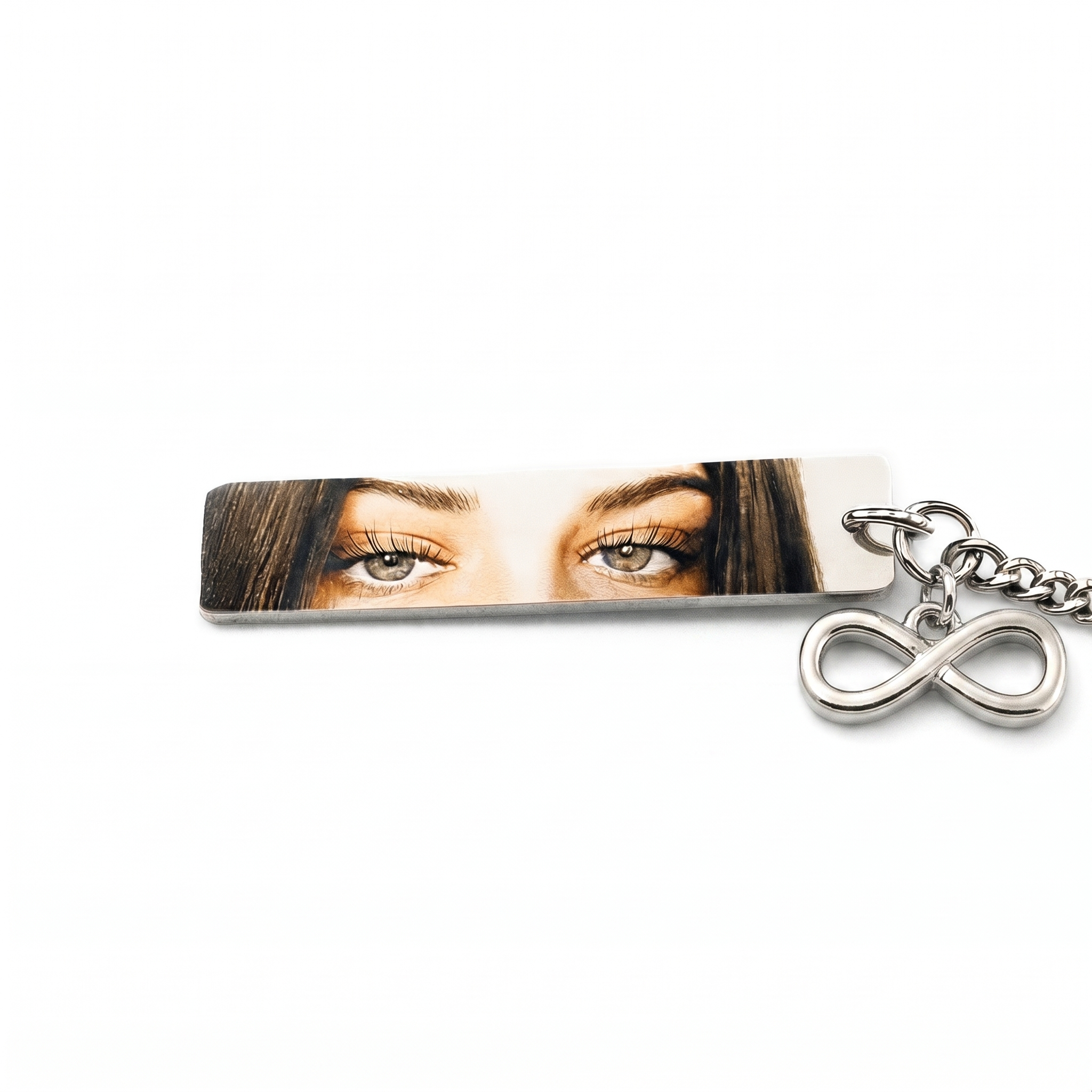 Llavero Mirada Eterna con charm de Infinito