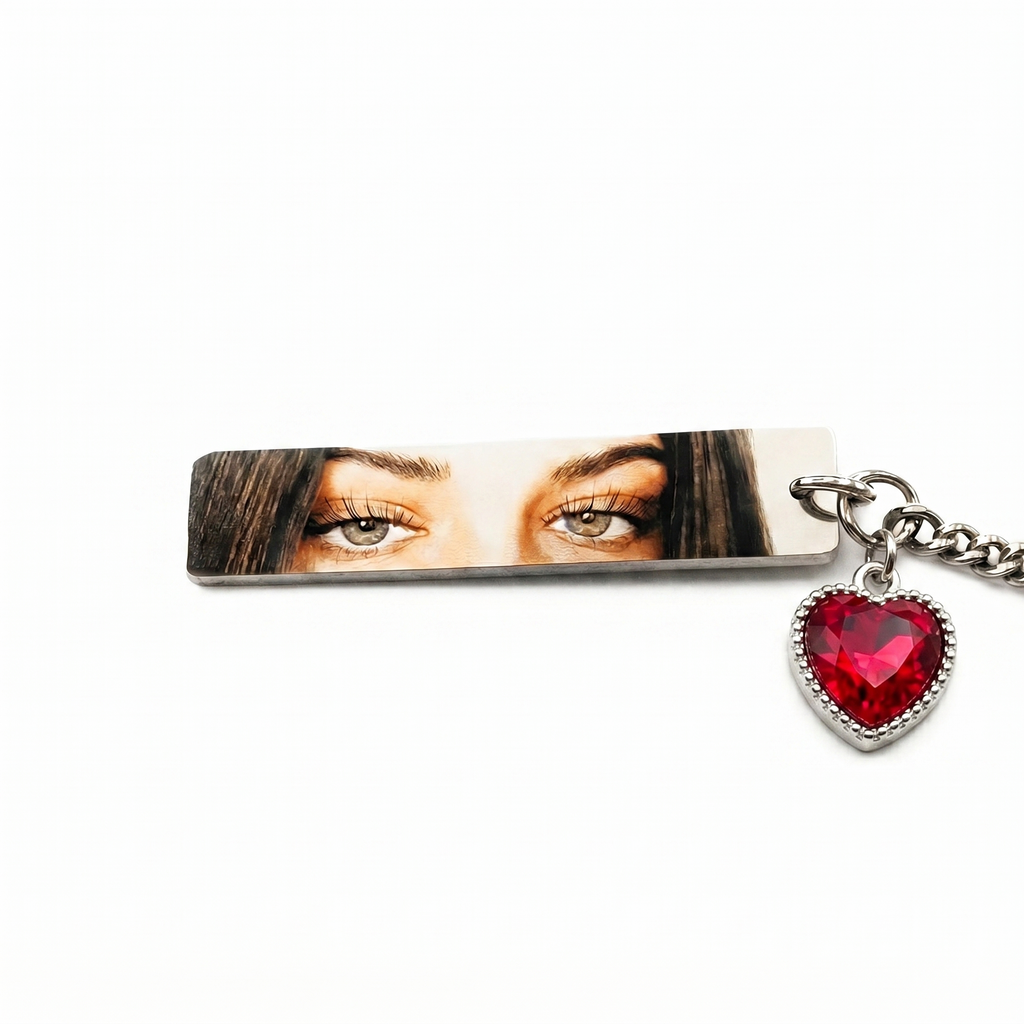 Llavero Mirada Eterna con charm de Corazón