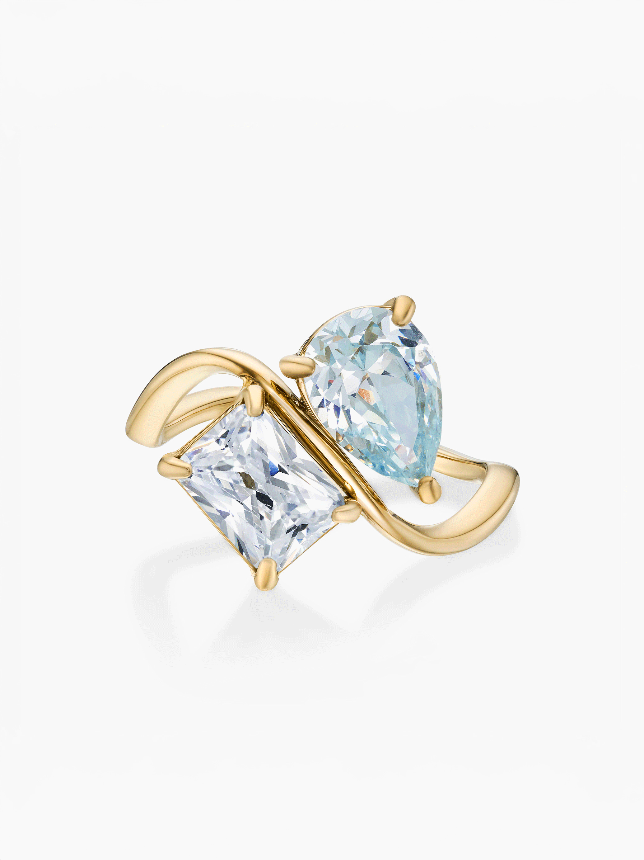 Anillo Navae oro