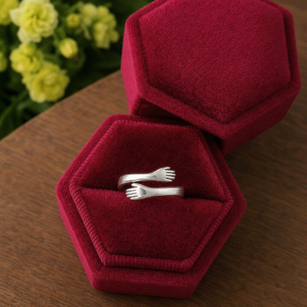 Anillo Abrazo Eterno