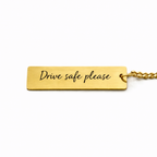 Reverso dorado del llavero con dedicatoria personalizada